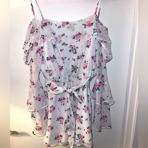 TOPSHOP floral ruffle shorts Romper one piece EUC